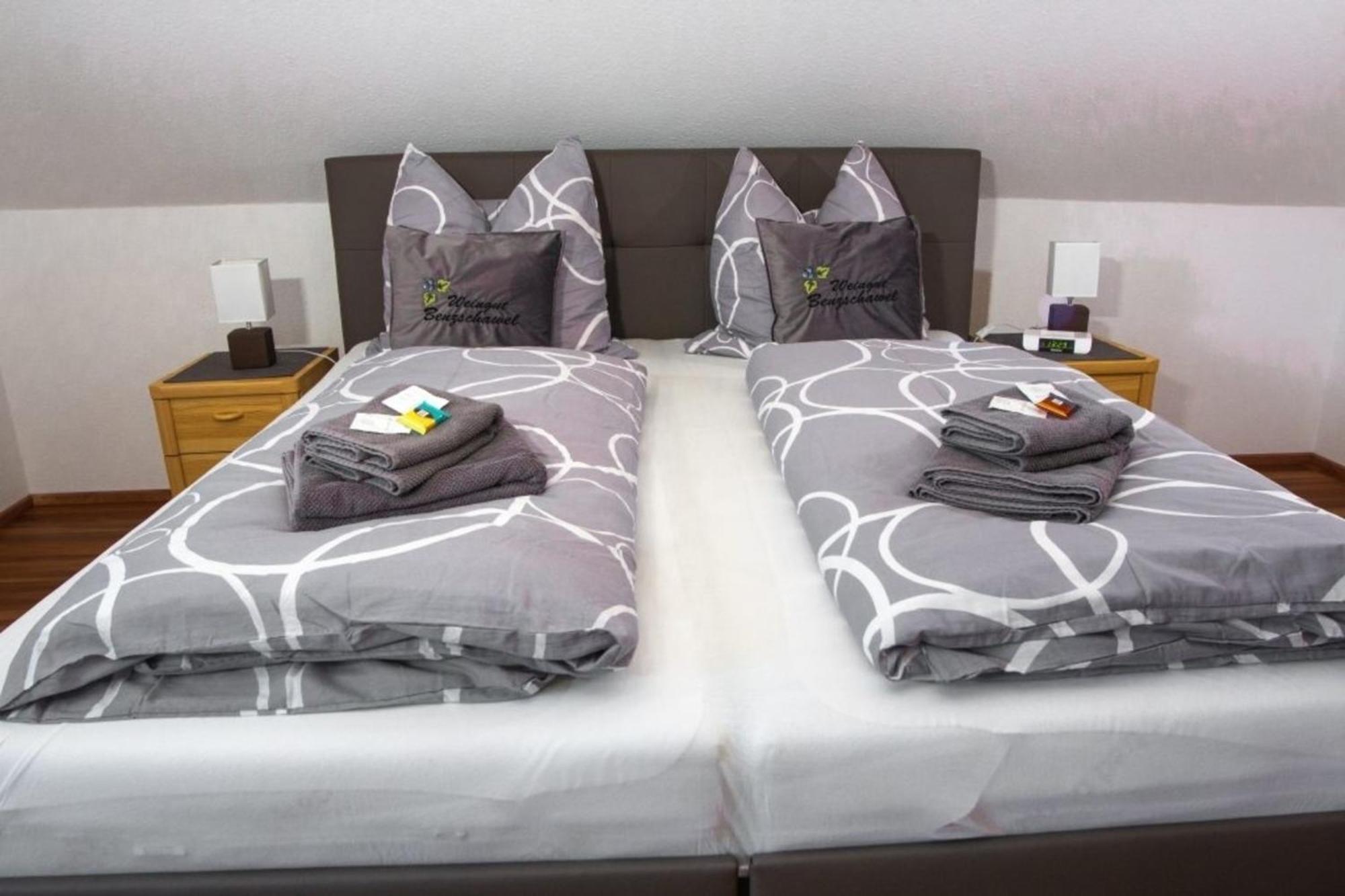 Ferienwohnung Grauschiefer Irsch Luaran gambar